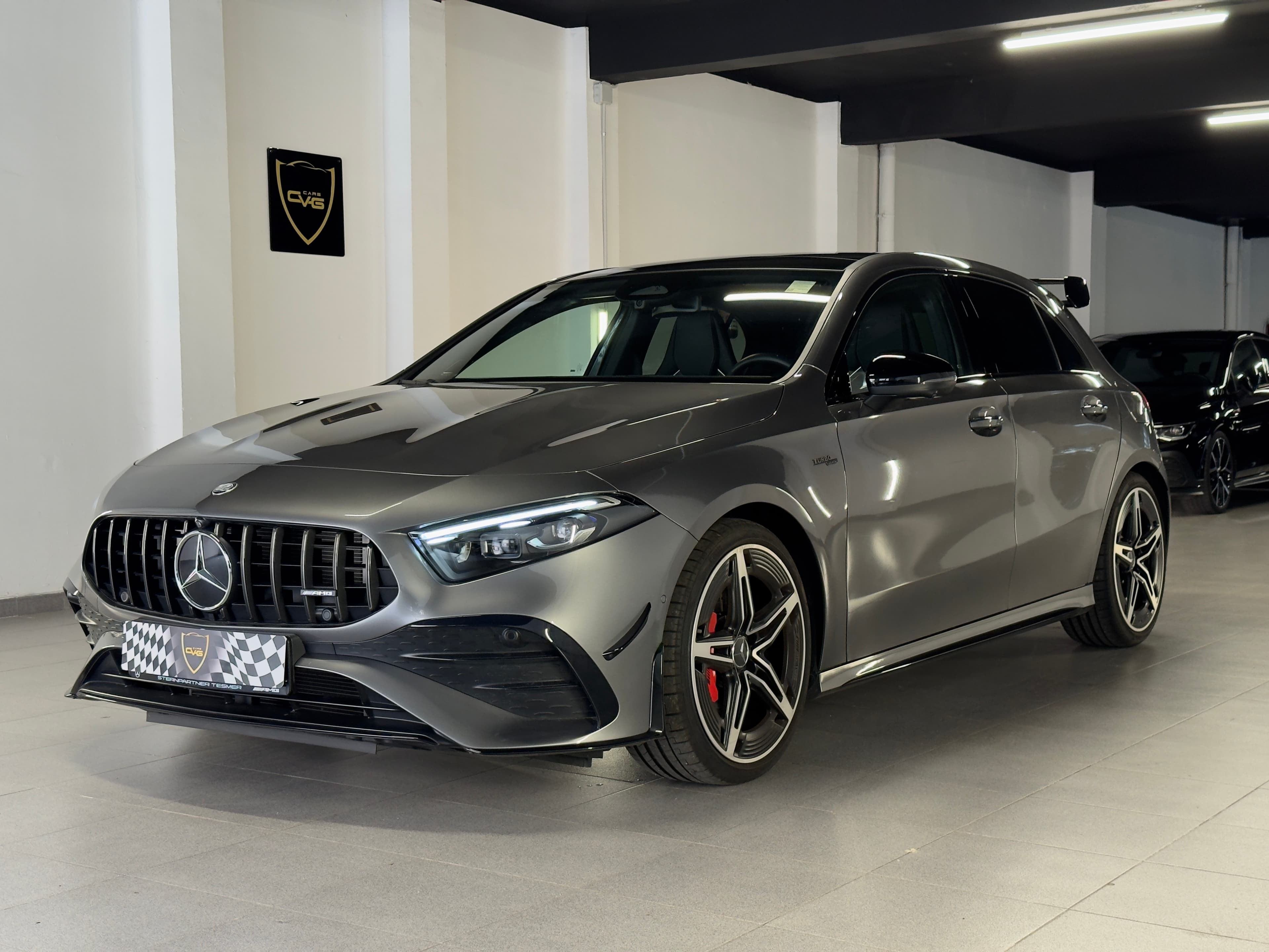 Mercedes-AMG A35 Performance Advanced